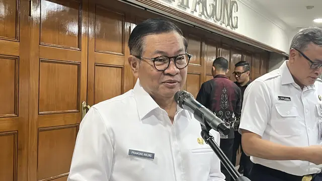 Gubernur DKI Jakarta Pramono Anung Balai Kota DKI Jakarta, Kamis (4/2/2026) (Liputan6.com/Winda Nelfira)