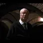 Michael Caine dalam The Dark Knight Rises.(Warner Bros via IMDb)