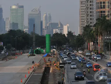 Mimpi warga Jakarta memiliki alat transportasi massal yang aman dan nyaman bakal segera terwujud, Jakarta (2/9) (Liputan6.com/Johan Tallo)