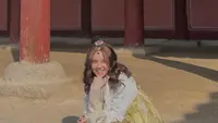 Ziva Magnolya di Korea Selatan kenakan hanbok. [@zivamagnolya]