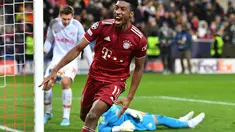 Penyerang Bayern Munchen Kingsley Coman merayakan gol yang dicetaknya ke gawang Red Bull Salzburg dalam leg pertama 16 besar Liga Champions di Red Bull Arena, Kamis dini hari WIB (17/2/2022). Bayern Munchen meraih hasil imbang 1-1 saat bertandang ke markas RB Salzburg. (KERSTIN JOENSSON/AFP)