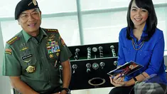 Panglima TNI Jenderal Moeldoko berkunjung ke kantor redaksi Liputan6.com, Jakarta, Selasa (14/10/2014) (Liputan6.com/Faisal R Syam)