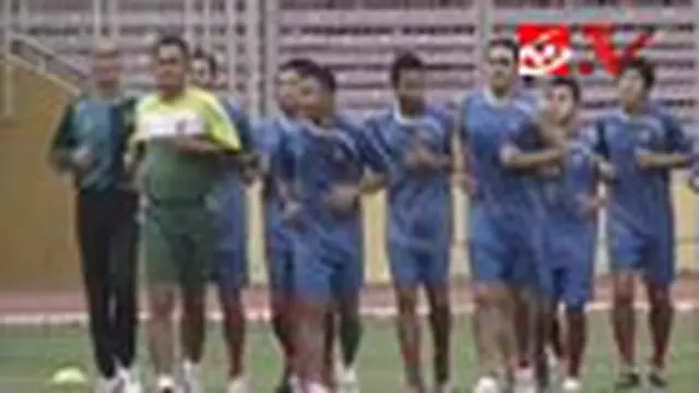 Timnas Antisipasi Bola Atas