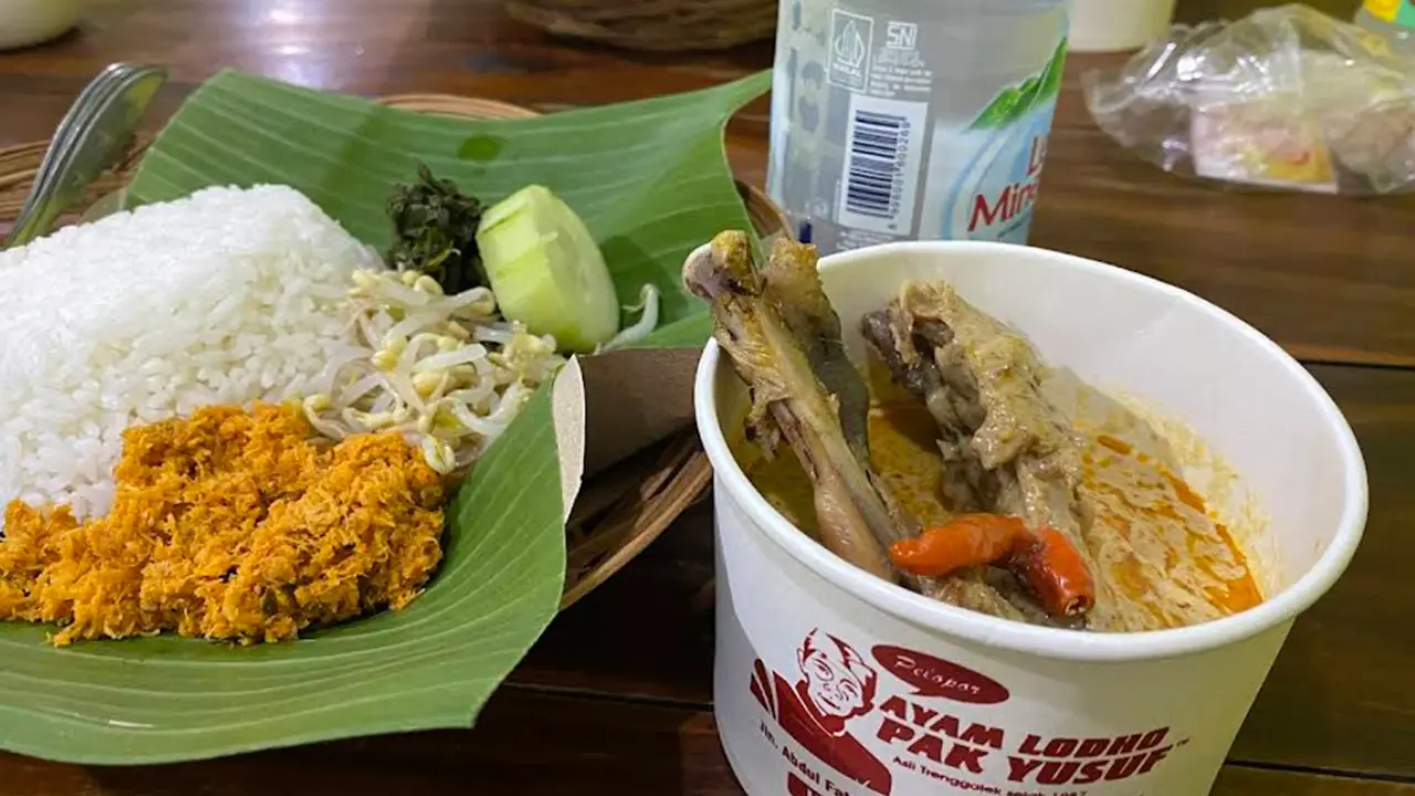 Rekomendasi Tempat Makan Ayam Lodho di Tulungagung
