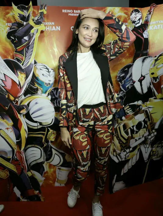 Beberapa waktu lalu, kekasih Luna Maya, Reino menjelaskan bahwa belum ada rencana untuk meresmikan hubungannya. Bagi Reino dan Luna, masih ingin aktif di dunia hiburan. Apalagi umurnya baru 32 tahun. (Galih W. Satria/Bintang.com)