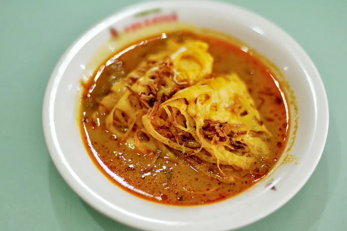 ragit Palembang roti jala kari