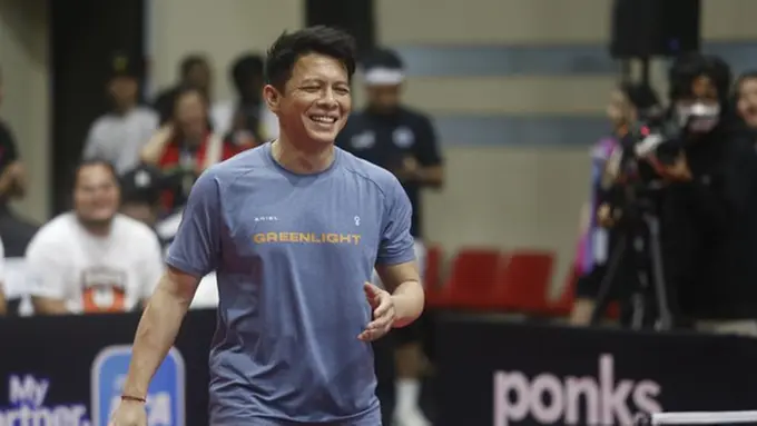 Potret Ariel NOAH Peluk Alleia di Pertandingan Pingpong, Bikin Netizen Baper