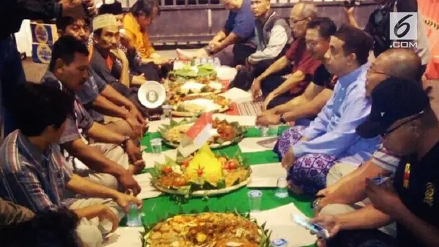 VIDEO: Warga Tegal Syukuran Nasi Kuning Menyusul OTT Wali Kota Tegal