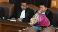 Doa Ratna Sarumpaet Sebelum Sidang Putusan Sela
