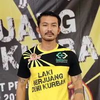 Setiap orang punya kenangan yang mungkin saja akan selalu membekas diingatannya, pastinya kenangan itu berbeda-beda, ada manis namun ada juga yang pahit, seperti halnya Rio Dewanto. (Wimbarsana Kewas/Bintang.com)