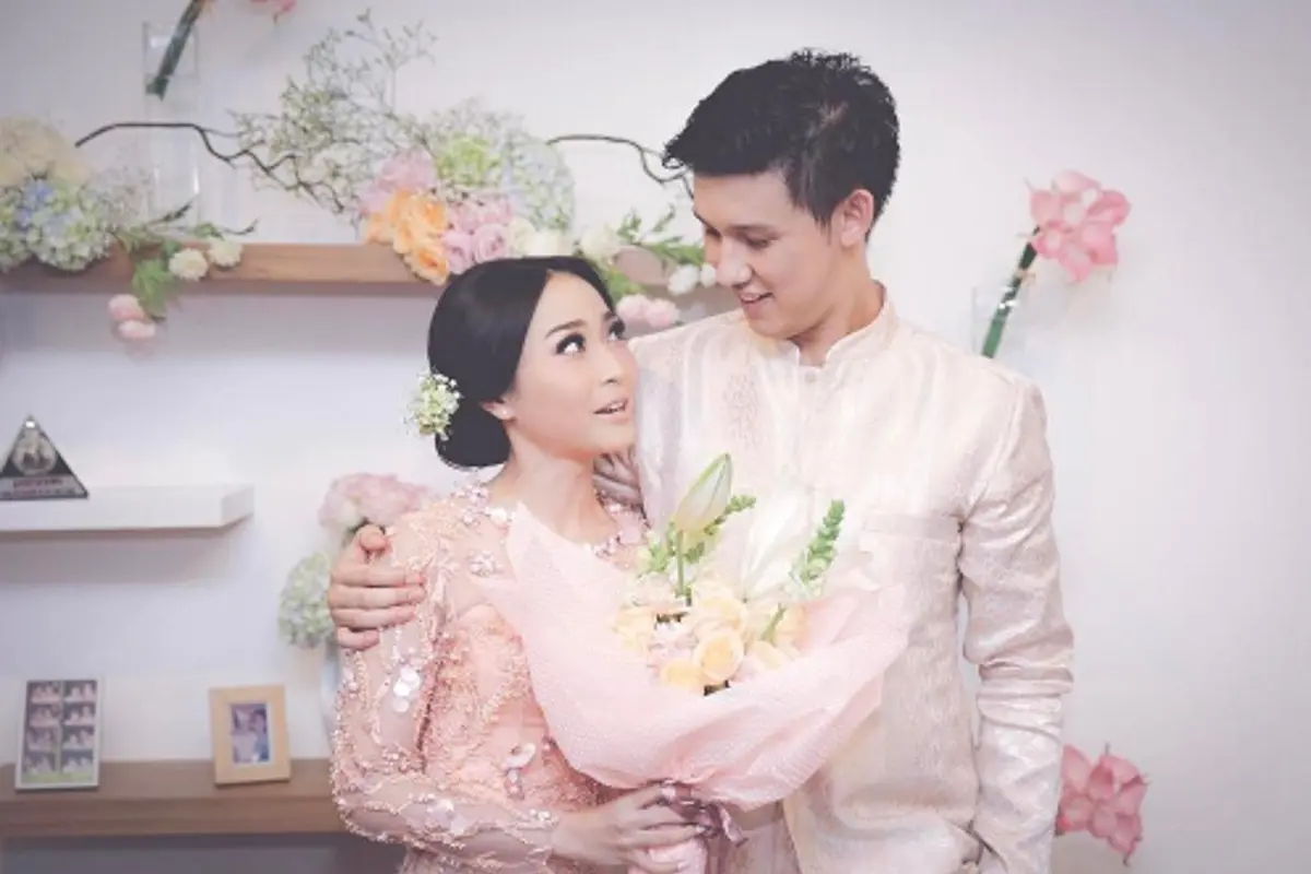 Jevin Julian dan Rinni Wulandari
