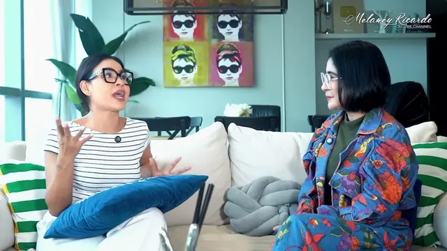 Uut Permatasari Ceritakan Awal Mula Perkenalan dengan Sang Suami. (YouTube/Melaney Ricardo)