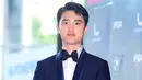 Para penggemar ingin melihat aksi D.O. EXO secara langsung saat sedang akting. Saat itu, Kim Hee Won harus melakukan adegan kekerasan pada D.O. (Foto: Soompi.com)