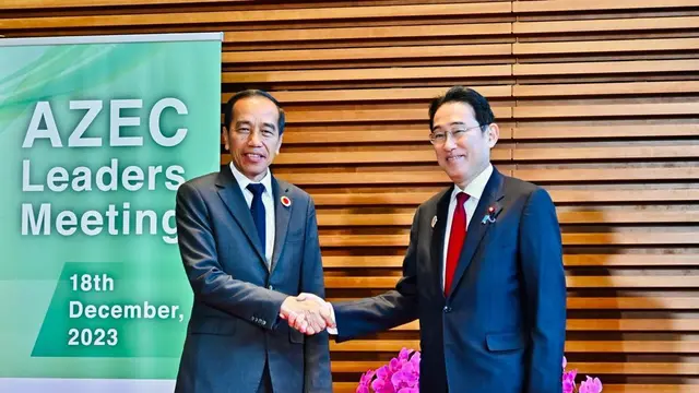 Presiden Jokowi menghadiri KTT AZEC di Kantor PM Jepang, Senin (18/12/2023). (Foto: BPMI Setpres/Laily Rachev)