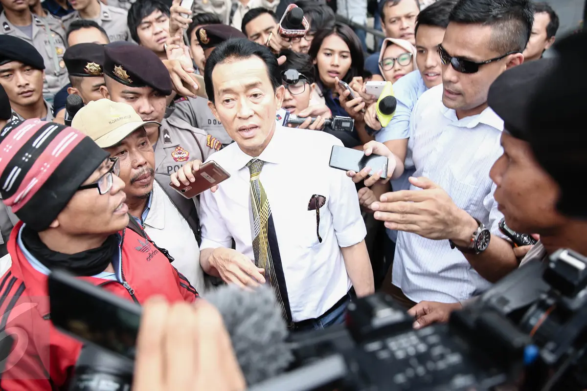 20160615-Usai Sidang Perdana Jessica, Ayah Mirna Salihin Tak Banyak Bicara-Jakarta