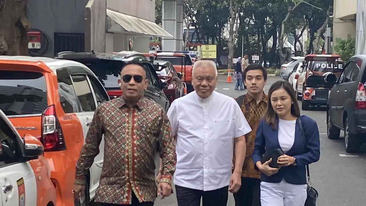 Ketua Harian PB PBSI, Alex Tirta penuhi panggilan sebagai saksi terkait kasus dugaan pemerasan mantan Menteri Pertanian Syahrul Yasin Limpo (SYL) oleh Ketua KPK Firli Bahuri.
