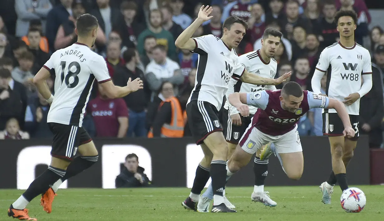 <p>Aston Villa berhasil melanjutkan tren positifnya dengan mengalahkan Fulham di kandang sendiri. (AP Photo/Rui Vieira)</p>
