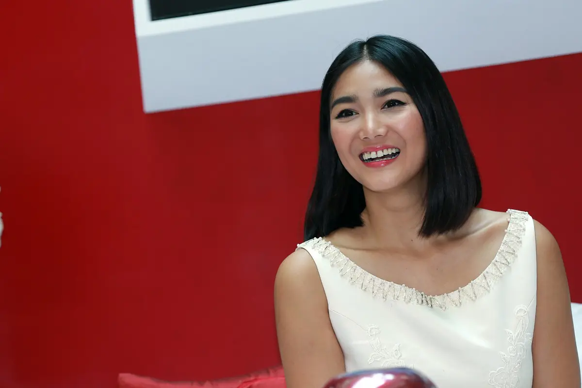 [Bintang] Dominique Diyose