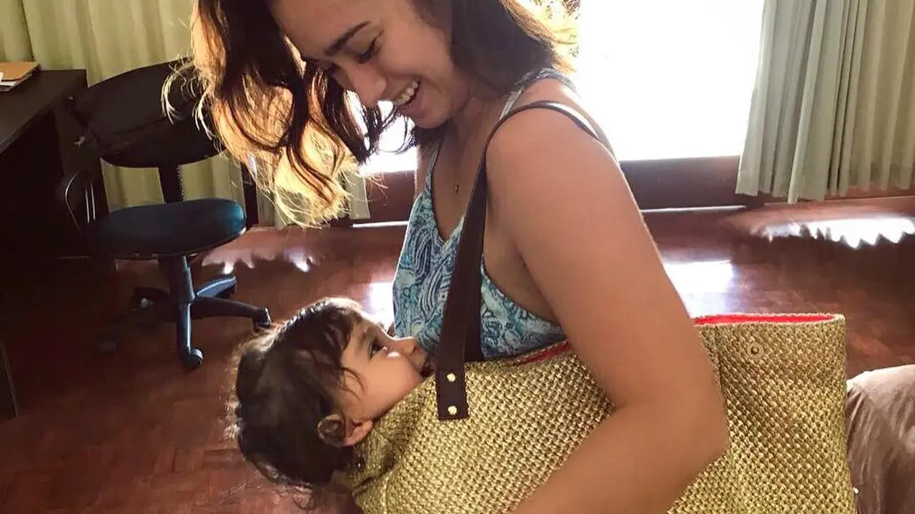 Alexandra Gottardo dan anak (foto: instagram Alexandra Gotardo, @got_alex)