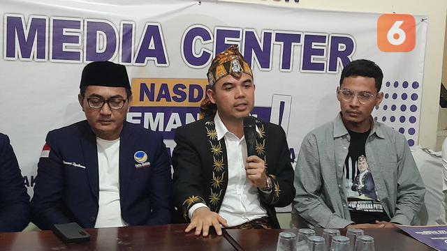 Dede Rohana Putra, Politis PAN yang Melawan Petahana, Helldy Agustian, Mendaftar di Nasdem. (Senin, 06/05/2024). (Yandhi Deslatama/Liputan6.com).