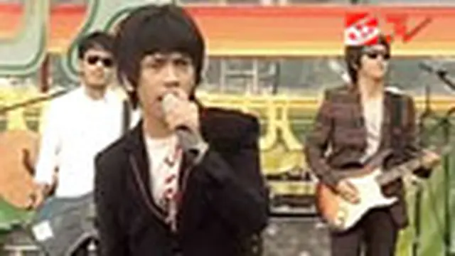 D'Masiv-Semakin