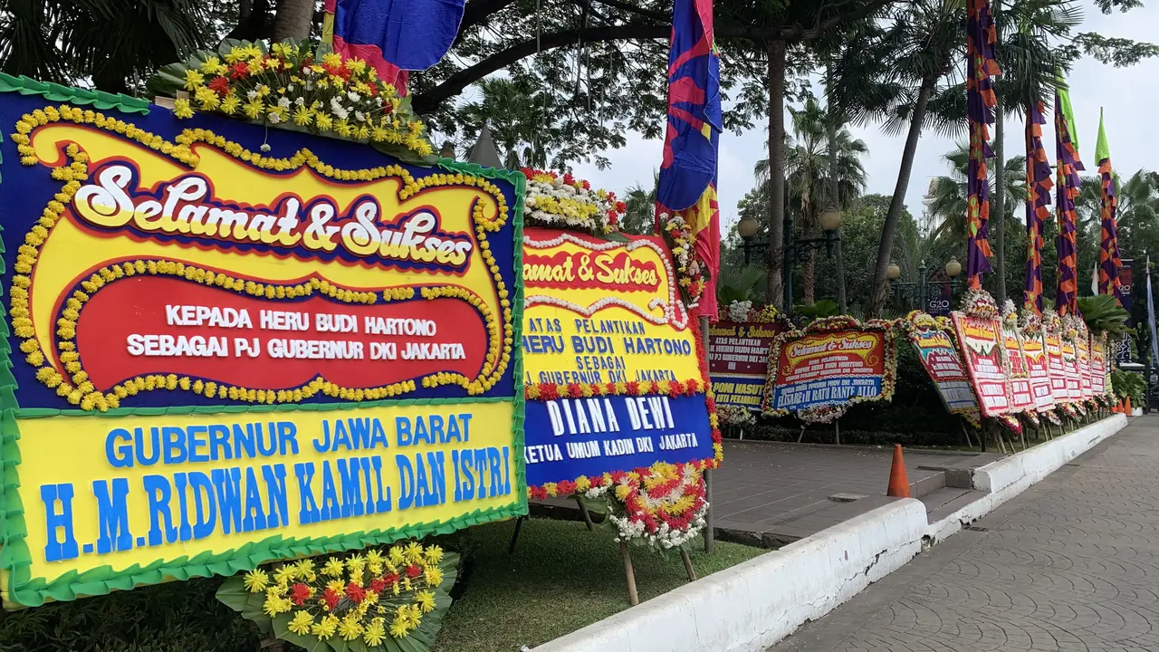 Karangan Bunga untuk Heru