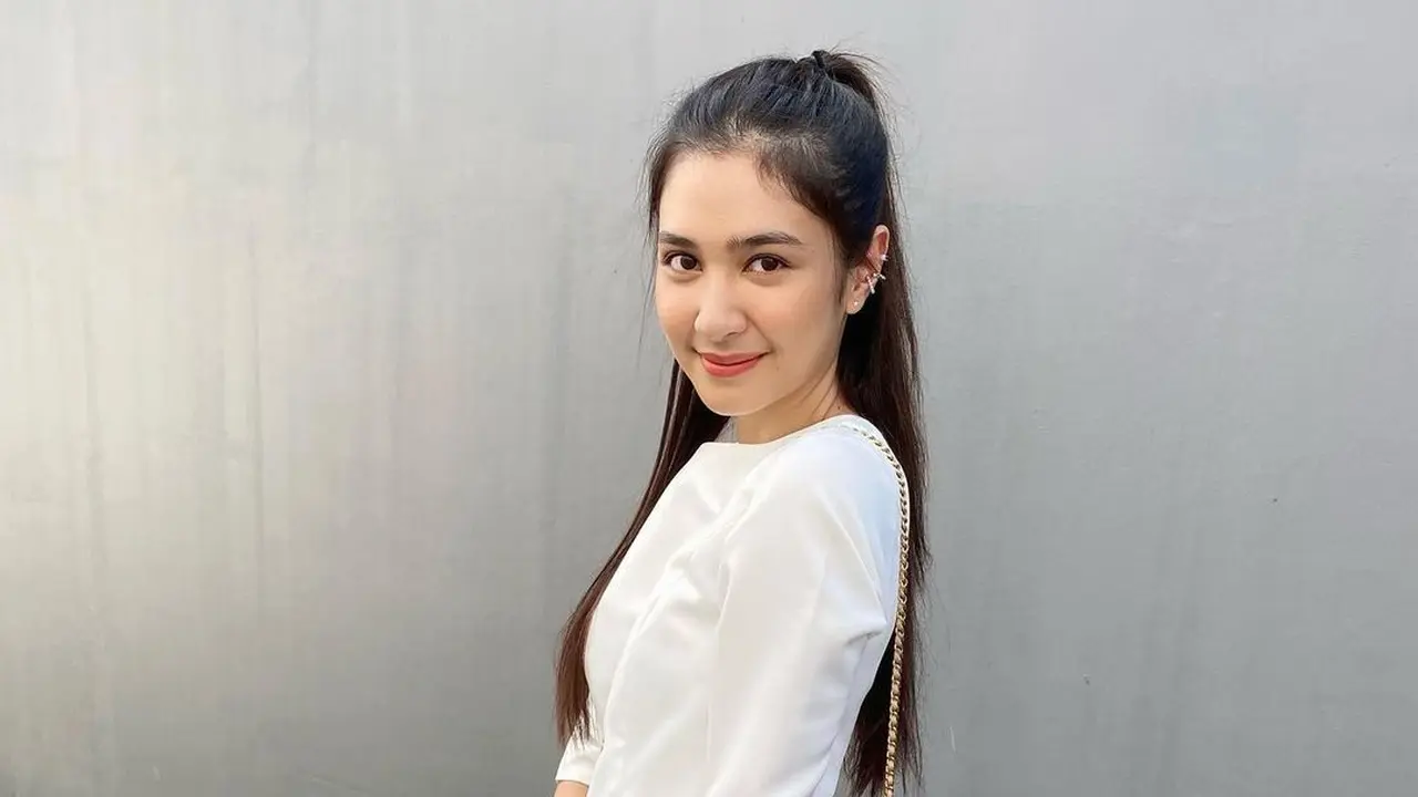[Fimela] Mikha Tambayong