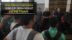 Video Timnas Indonesia berdoa bersama di hotel sebelum berangkat ke Vietnam untuk leg II Semifinal Piala AFF 2016, Minggu (4/12/2016).