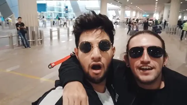 7 Momen Seru Ammar Zoni Saat Berlibur di Dubai, Coba Sky Diving
