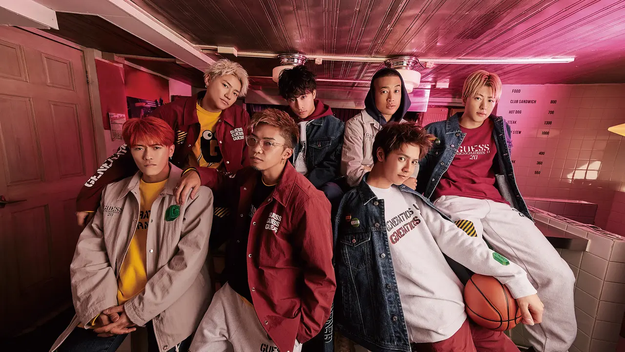 Koleksi kapsul kolaborasi Guess X Generations