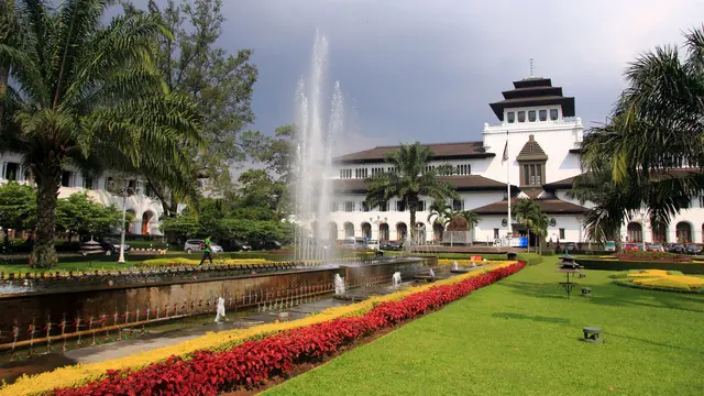 Gedung Sate.