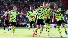 Para pemain Arsenal merayakan gol yang dicetak oleh Kai Havertz ke gawang Bournemouth pada laga pekan ketujuh Premier League 2023/2024 di Vitality Stadium, Sabtu (30/9/2023). (AFP/Adrian Dennis)