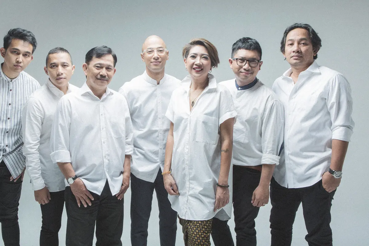 PRISINDO Pengurus 2019 - 2024 (Ki-Ka Indra Sinaga, Indra Prasta, Irwan Indrakesuma, Marcell Siahaan, Sari Koeswoyo, Chandra Christanto, Makki Parikesit