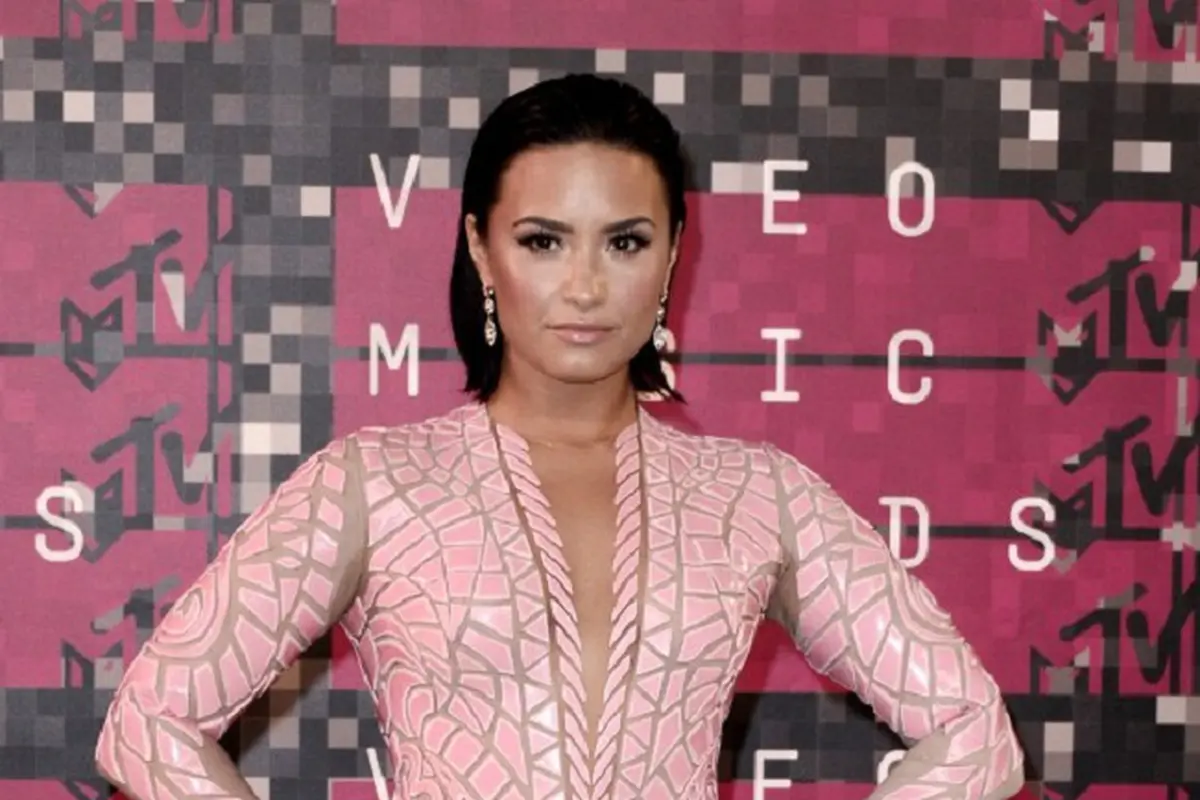 [Bintang] Demi Lovato