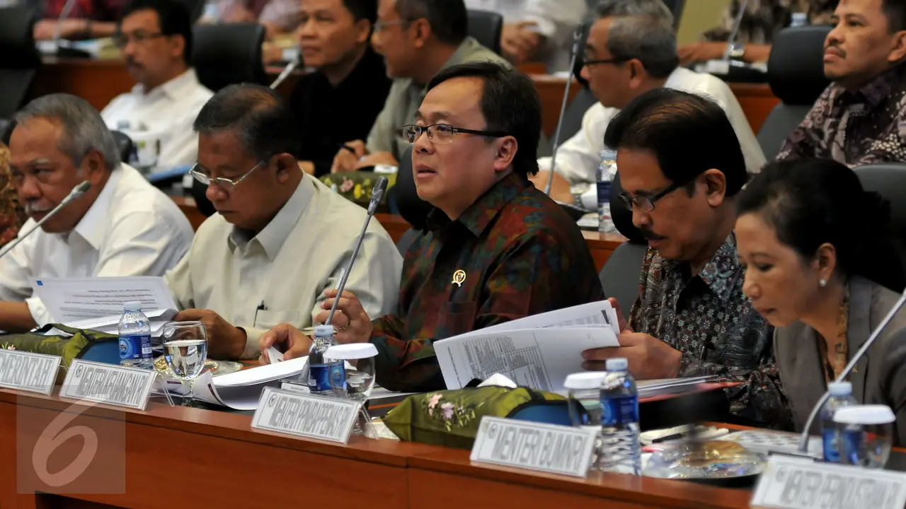 20150907-Bahas RUU APBN 2016, Sejumlah Menteri Jokowi Merapat ke DPR-Jakarta