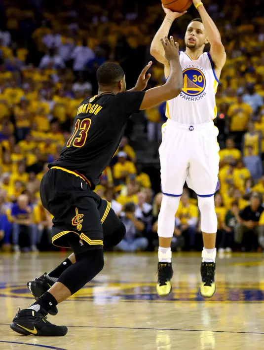 Permintaan Tristan soal pengurangan aktivitas yang dilakukan Khloe, Tristan bukan bermaksud memintanya menghentikan semua aktivitas yang dimilikinya. Namun hanya sekedar mengurangi pekerjaan yang berat. (AFP/Bintang.com)