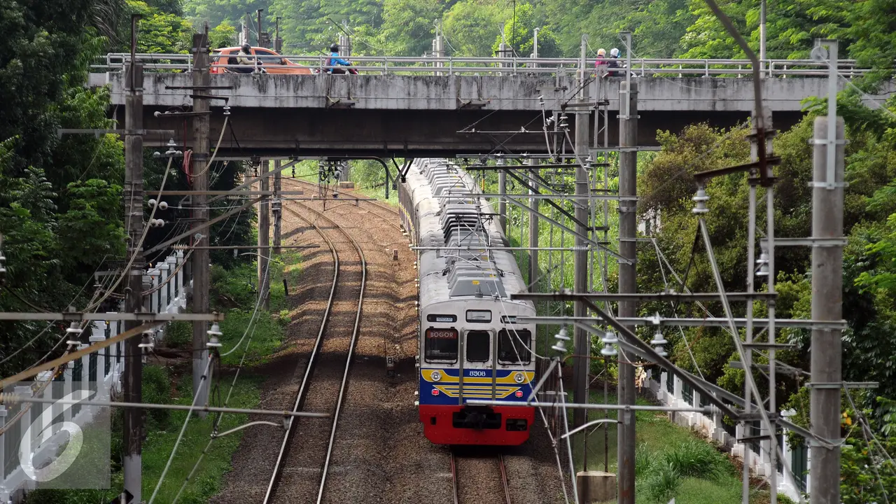 20151229-Commuter-Line-HEL