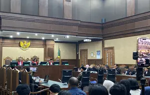 Yaqut Didakwa Rugikan Negara Rp 662 Miliar