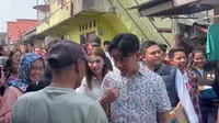 Wakil Presiden terpilih Gibran Rakabuming Raka, blusukan di daerah Cipondoh, Kota Tangerang, pada Selasa (30/7/2024). (Liputan6.com/Pramita Tristiawati)