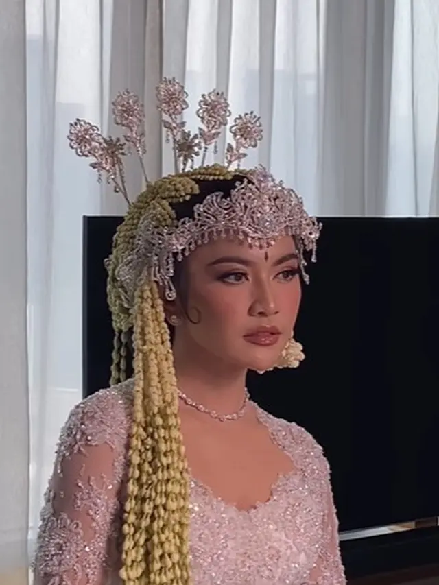 Mahalini Raharja cantiknya tuai pujian (Instagram/thebridestory)