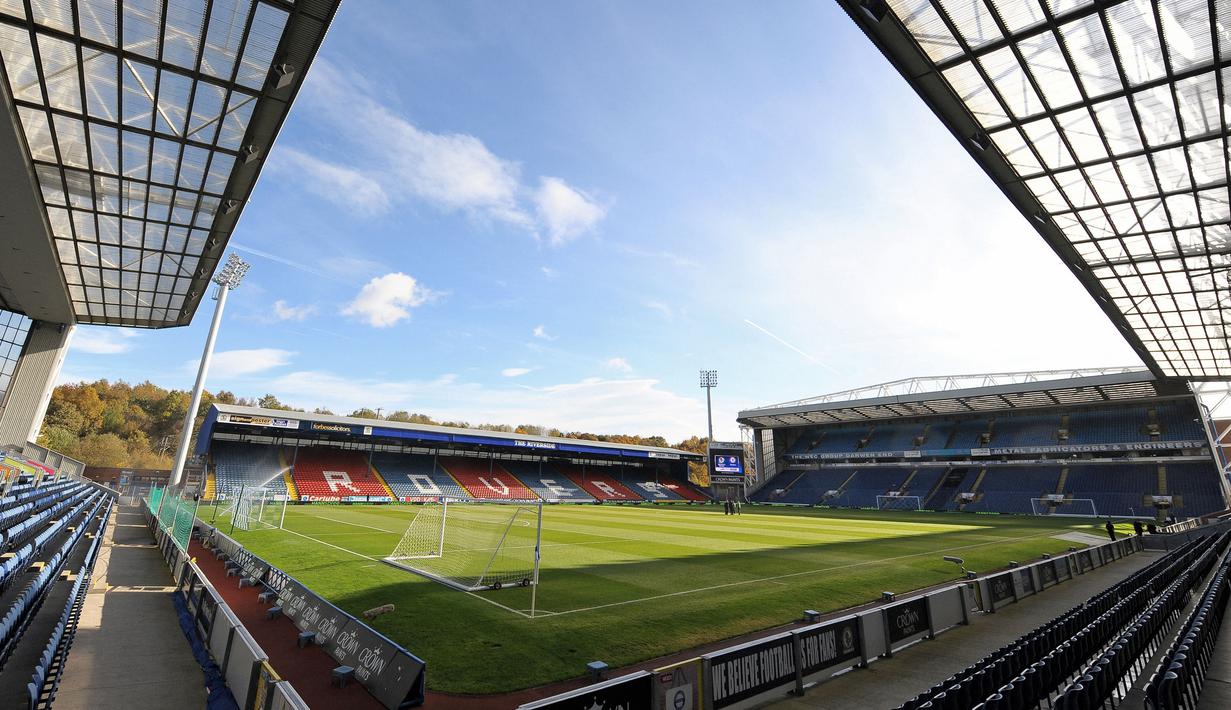 <p>Blackburn yang bermarkas di Stadion Ewood Park akan menjadikan markas mereka sebagai tempat untuk salat Idulfitri. (AFP/Lindsey Parnaby)</p>