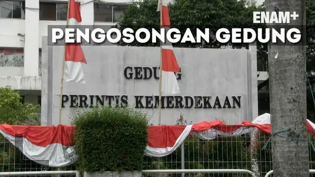 Kepolisian dan setneg kosongkan paksa gedung perimtis kemerdekaan yang ditempati sejumlah LSM. Setneg mengklaim mereka menempati gedung tersebut tanpa izin