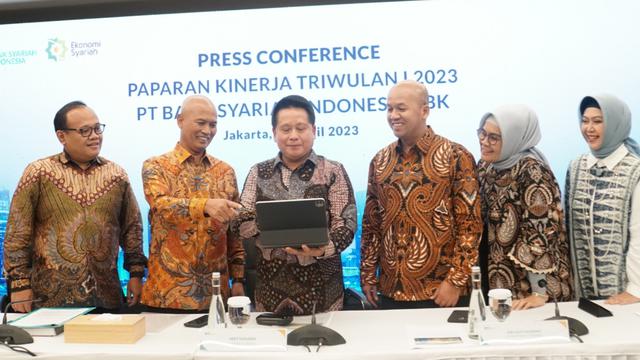 Konfrensi pers paparan kinerja kuartal I 2023 PT Bank Syariah Indonesia Tbk (BRIS), Kamis (27/4/2023). (Foto: Bank Syariah Indonesia)