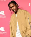 Perampokan kembali menyerang kalangan selebriti. Setelah Kim Kardashian, kini ASAP Rocky yang menjadi korban selanjutnya. Belum lama ini sekelompok perampok mendatangi kediamannya saat ia tak berada di rumah. (AFP/Bintang.com)