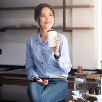 ilustrasi perempuan bekerja/PAPALAH/Shutterstock