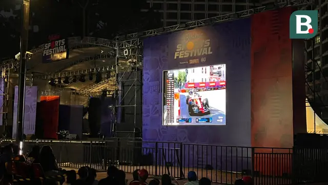 Penggemar Formula 1 memadati area Vidio Sports Festival 2026 di Plaza Parkir Timur Senayan