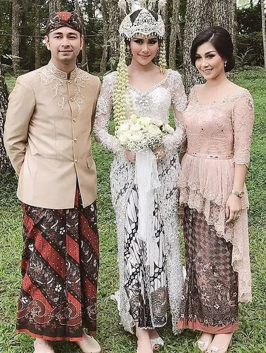 ("Saya terima kawinnya Syahnaz Sadiqah binti Munawar Ahmad dengan maskawin tersebut dibayar tunai," ujar Jeje Govinda. (Foto: Instagram)