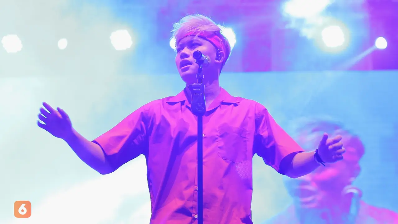 [Bintang] Rizky Febian