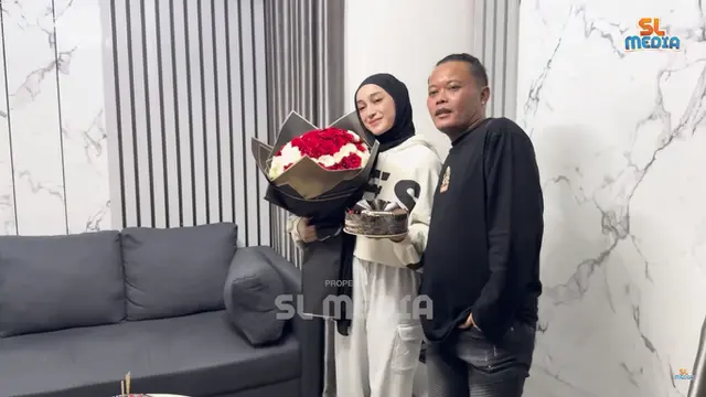 Ultah Santyka Fauziah ke-30