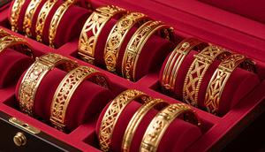 Gelang Hollow Emas Tua 10 Gram Klasik Tapi Mewah 2025. Gemini